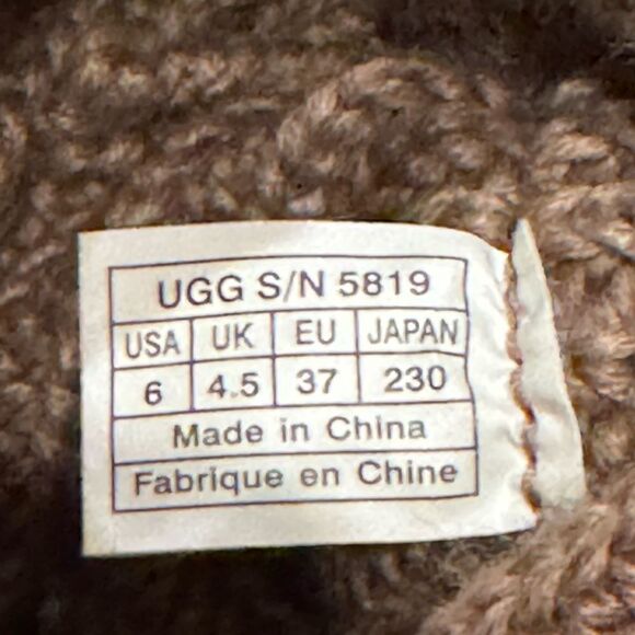 Ugg Australia Classic Cardy Boot Sheepskin Knit Tan Buttons Women's Size 6 - Picture 4 of 4